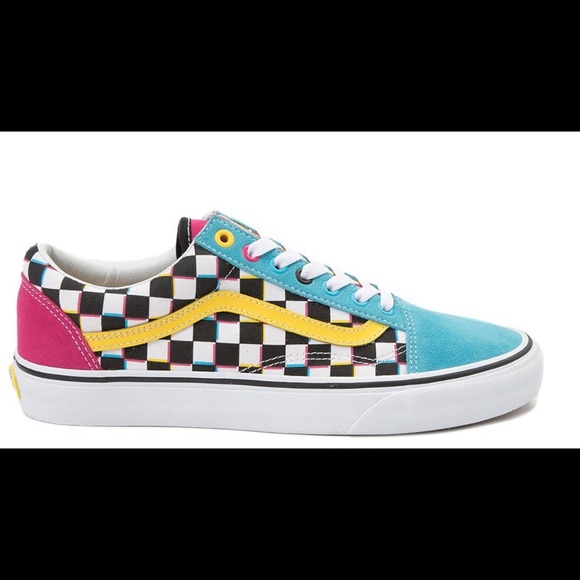vans old skool checkerboard skate shoe